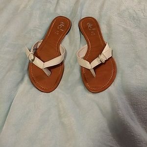 Sale 6/$30🌸Size 7/8 m sandels